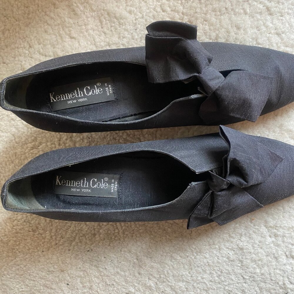 Kenneth Cole Silk pumps- elegant size  9.5